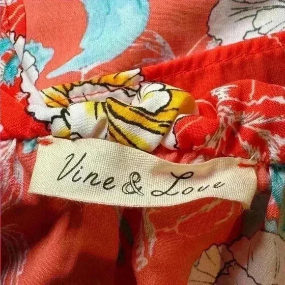 NWT-Vine & Love - Orange Floral Cold Shoulder blouse -Women’s Medium - Picture 5 of 6